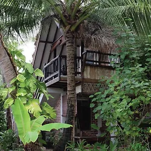 Panji Panji Tropical Wooden Pantai Cenang (Langkawi)